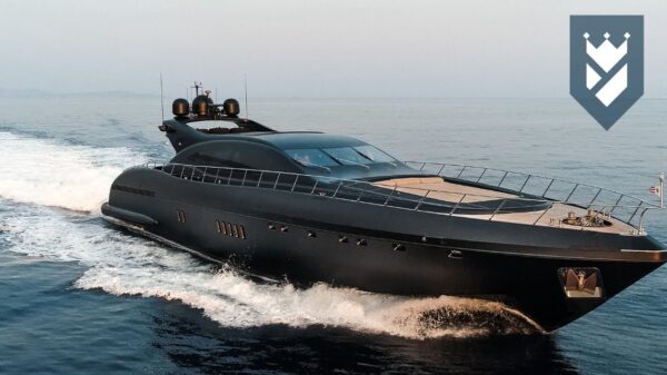 Hey psssssst, bootje van bijna 2 miljoen kopen?