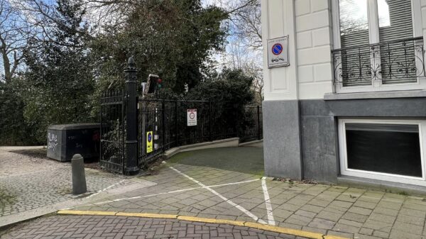 Voor een parkeerplaats in de P.C. Hooftstraat moet je VIJFHONDERDDUIZEND EURO neerleggen!