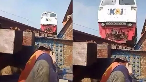 Even bukken boys, de trein komt eraan