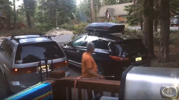 Kampeerders stomverbaasd als ze zien wie vanavond de Bob is