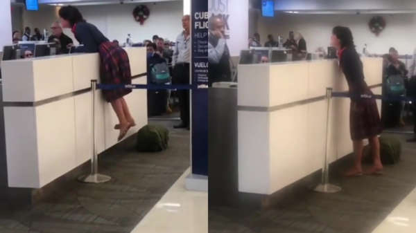 Vrouw gaat full retard op het vliegveld