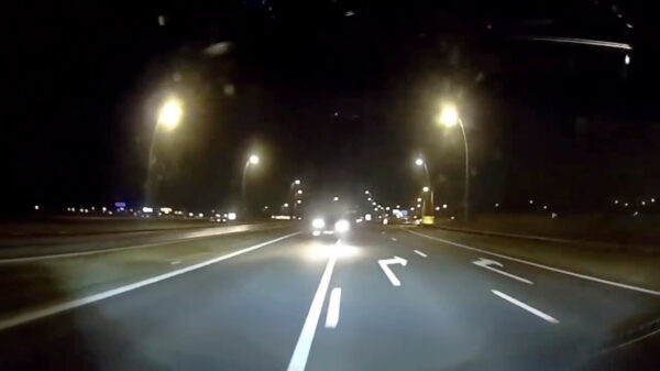 Bestuurder op N261 in Waalwijk ziet spookrijder op zich afkomen en kan een schone onderbroek halen