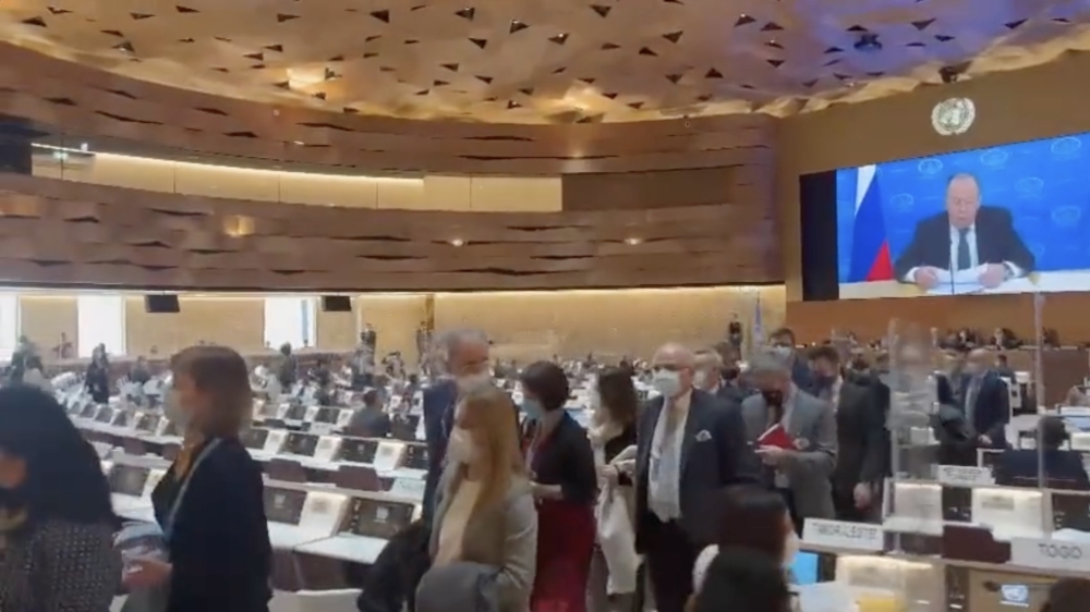 Leden van VN-Mensenrechtenraad lopen massaal weg tijdens toespraak Russische minister van Buitenlandse Zaken Sergei Lavrov