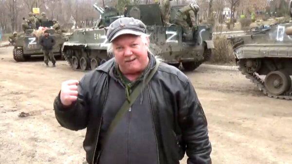 De Amerikaanse Russell Bonner Bentley vecht met Russen in de oorlog tegen Oekraïne