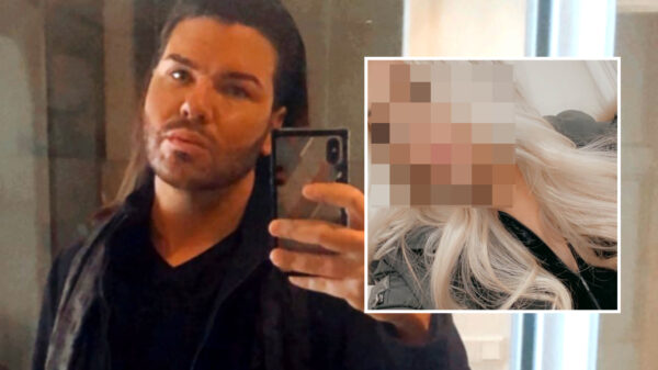 Internationale Vrouwendag: Roy Donders geeft goede voorbeeld en begint relatie met hoogblonde dame