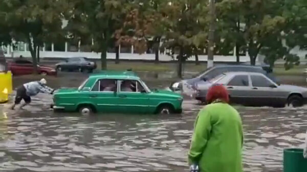 Ondertussen, na een stevige hoosbui in Rusland