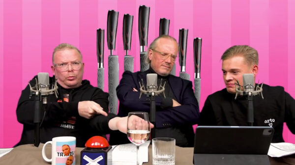 Ophef van de dag: Jan Roos fileert "depressieve" songfestivaldeelneemster S10