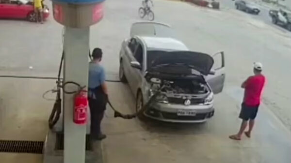 Ook gas tanken is in Brazilië een gevaarlijke bezigheid