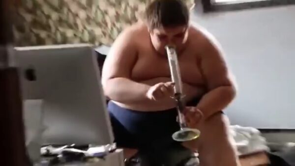 Begin de dag met een hijsje, begin de dag met een pijp