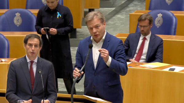 Pieter Omtzigt hakt in op Wopke Hoekstra: "Beseft de regering wel hoezeer ze voor paal staan?"