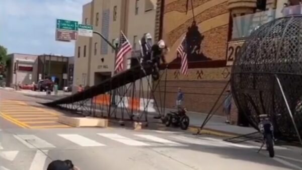 Daredevil Cole Freeman denkt heel even dat hij Evel Knievel is