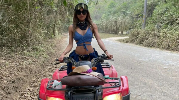 Dit is Shima Kaes, de ex-vriendin van Johnny de Mol die hem van mishandeling beschuldigt