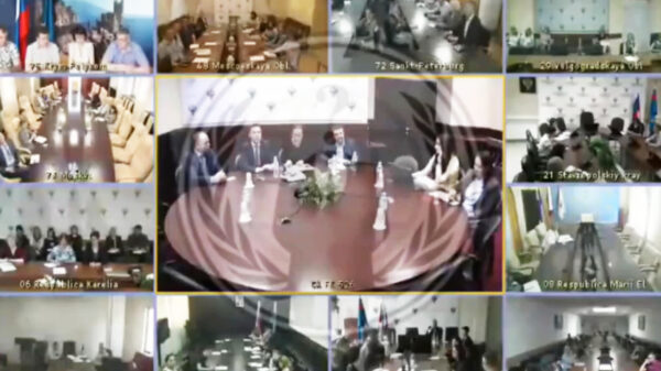 Anonymous claimt het Kremlin te hebben gehackt en dreigt Russische geheimen vrij te geven