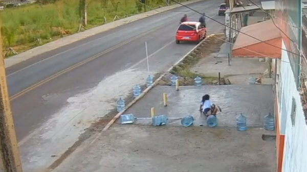 Protip: laat geen kinderen in de buurt van je net gestorte cementvloer komen