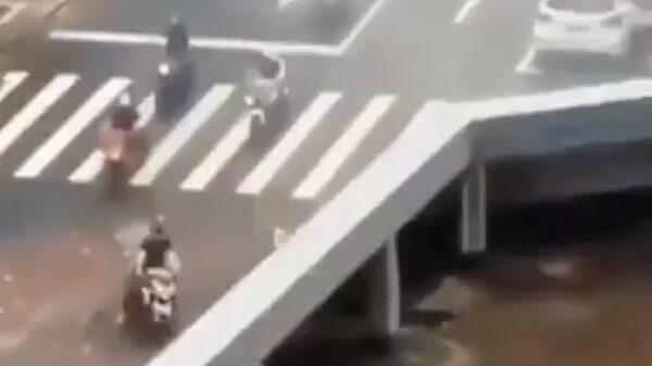 Scooters vs gekke brug