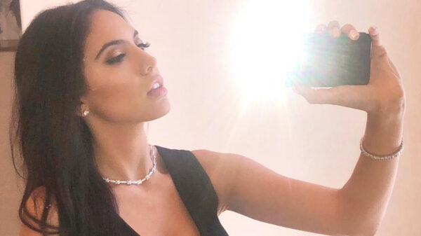 Dit is Noor Alfallah, de 28-jarige ex van Mick Jagger en het nieuwe speeltje van Al Pacino (81)