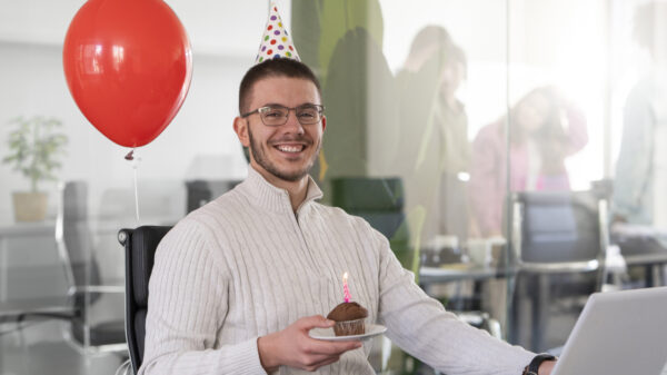 Man krijgt na rechtszaak $450.000,- omdat zijn baas een surprise party voor hem organiseerde