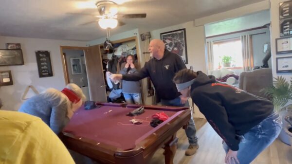 Deze flesjes-challenge is ontzettend populair, maar niet bij opa Bill