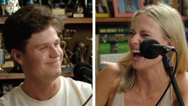 Blonde dame gaat bijzonder lekker op ultraflauwe piemelgrap