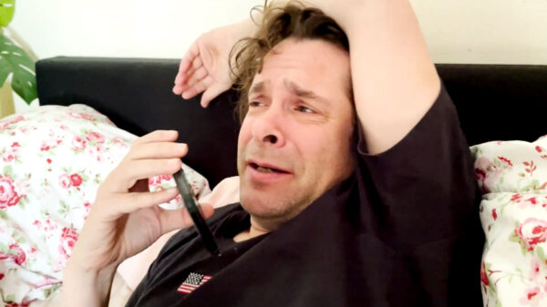 Heerlijk: een goed gesprek tussen Hans Teeuwen en de klantenservice van Ziggo