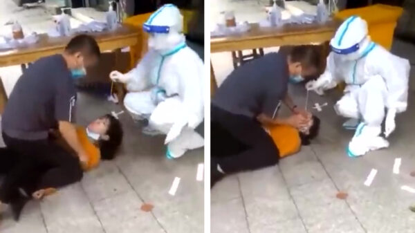 Lichamelijke integriteit? Daar heeft de Chinese coronapolitie geen boodschap aan