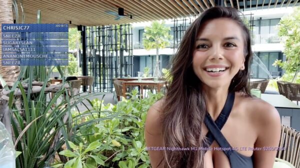 Streamer Jen Yoffe is een ontzettende knoeipot en dat mag IEDEREEN zien!