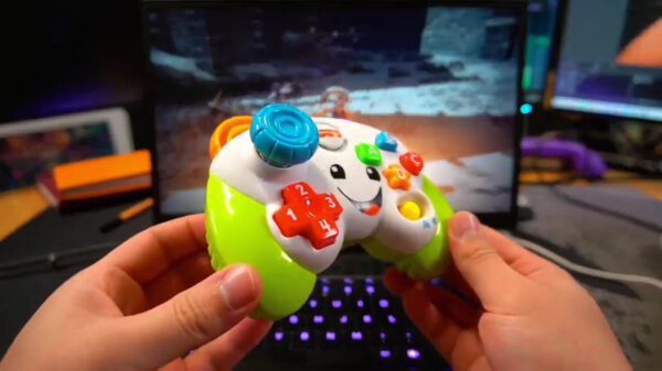 Creatieveling speelt Elden Ring op pc met verbouwde Fisher Price-controller
