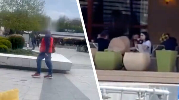 Moeder probeert haar baby in slaap te wiegen: SLAAP KINDJE SLAAP!