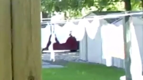 De buurvrouw houdt blijkbaar ontzettend van pittig eten