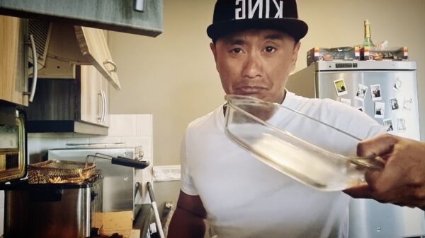 Als de vrouw weg is zetten we met hulp van Ivan een lekkere maaltijd op tafel