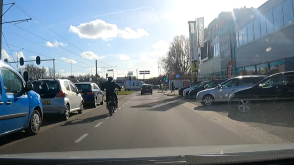 Scooterbink dacht na achtervolging in Utrecht aan de politie ontsnapt te zijn
