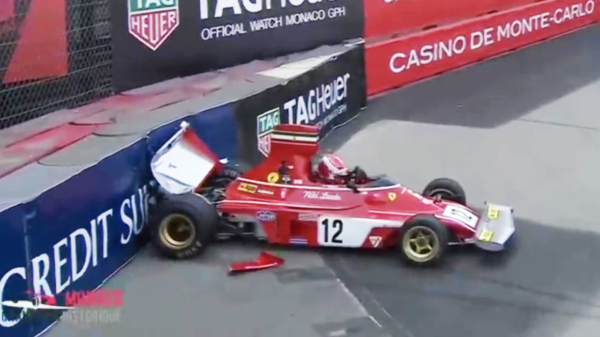 Charles Leclerc ramt peperdure F1-auto van Niki Lauda uit 1974 in de muur in Monaco
