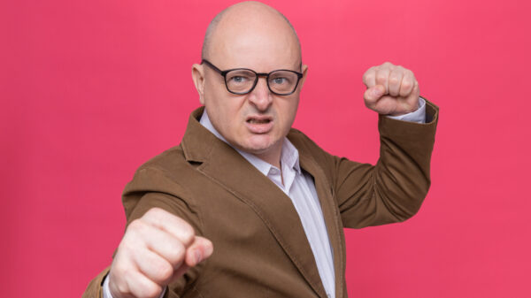 Mag ook al niet meer want discriminatie: iemand "kale" noemen