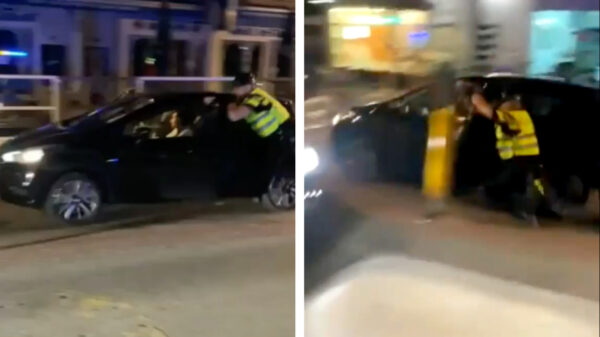 Agent meters aan auto meegesleurd tijdens verkeerscontrole in Nijmegen