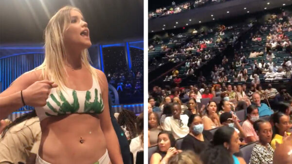 Abortusactivisten verstoren kerkdienst van populaire pastoor Joel Osteen