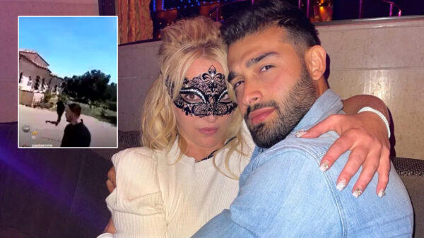 Huwelijk Britney Spears eindigt in chaos, ex-man Jason Alexander crasht trouwfeestje, politie grijpt in