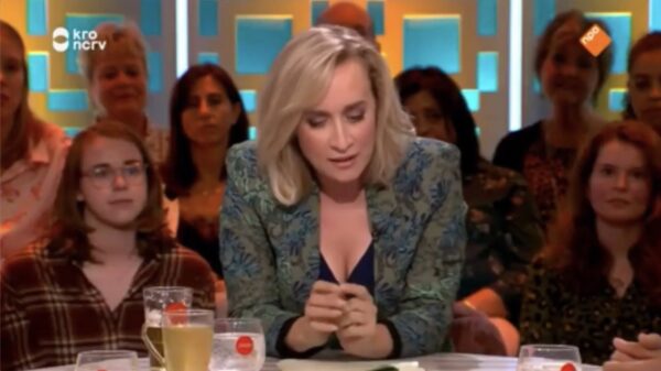 Mensen hebben zich groen en geel geërgerd aan de "boobies" van Eva Jinek