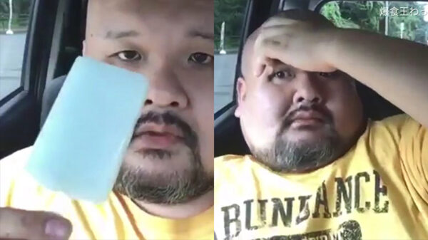 Chinees schrokt waterijsje naar binnen en ervaart brainfreeze XXL