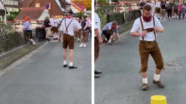 Het perfecte Duitse spelletje voor vanavond: zoek de emmer