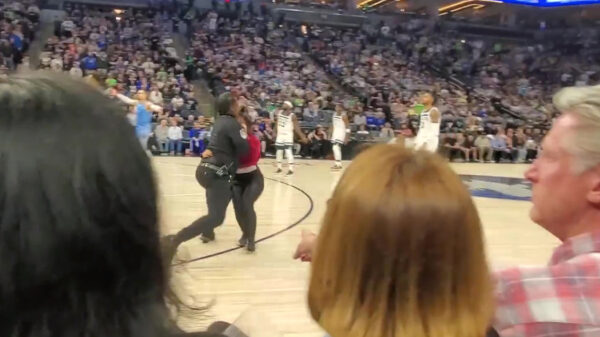 Deze poging tot protesteren voor dierenrechten duurde precies 1,32 seconden