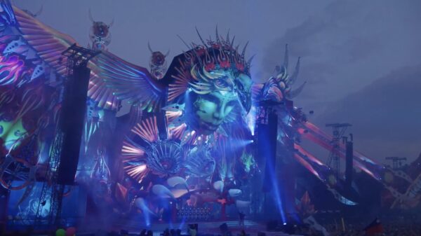 De eindshow van Defqon.1 op de vrijdagavond was weer lekker knallen