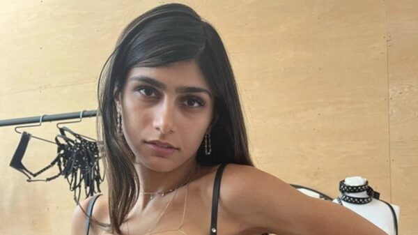 Mia Khalifa vindt dat ALLE mannen goedkoop en makkelijk zijn
