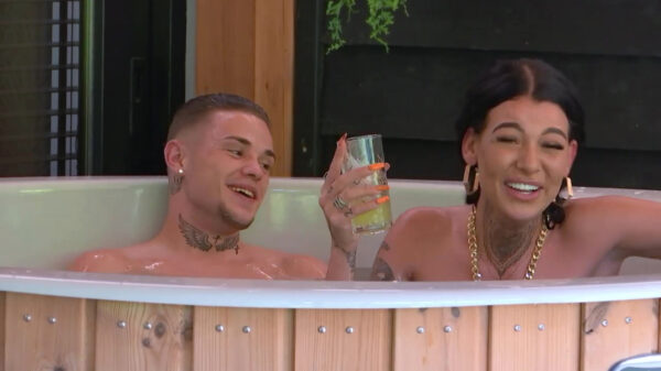 LLDL-deelnemer wordt keihard in zijn gezicht uitgelachen vanwege spelfout in tattoo