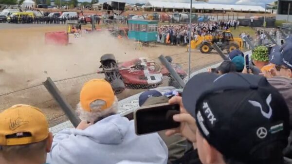 De horrorcrash van Zhou Guanyu tijdens de GP van Groot-Brittannië