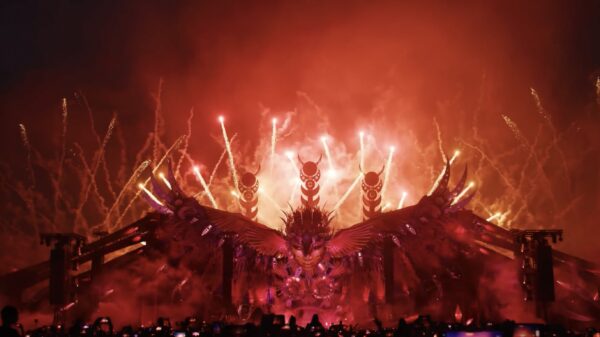 De spectaculaire The Endshow van Defqon.1 was weer ouderwets genieten!