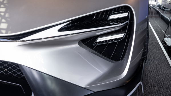 Het is tijd om de Lexus 'Electrified Sport Concept'-car te unboxen!
