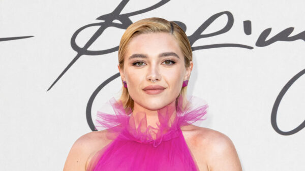 Actrice Florence Pugh maakt statement in doorzichtige jurk: "waarom zijn jullie bang voor borsten?"