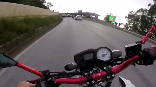 Wannabe-Ghostrider maakt de klapperrrrrrrrr van de dag