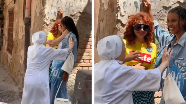 Napelse non trekt twee kussende modellen uit elkaar want dat mag niet van onze lieve heer