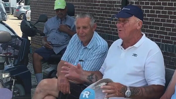 Aad (75) vindt klimaatverandering en burn-outs maar onzin... Gewoon niet zo drammen!